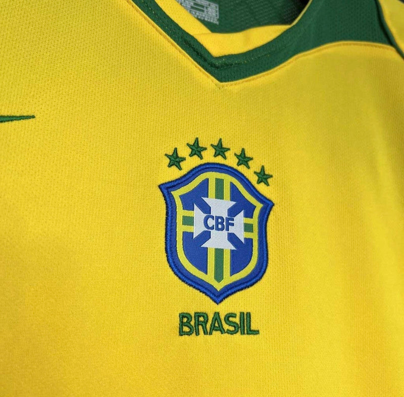 Camisa Brasil I 04/05 Personalizada RONALDINHO N°10 - Versão - Retrô