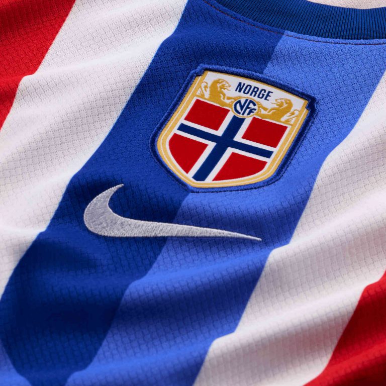 Camisa Noruega I 24/25 HAALAND N°9 - Versão - Torcedor